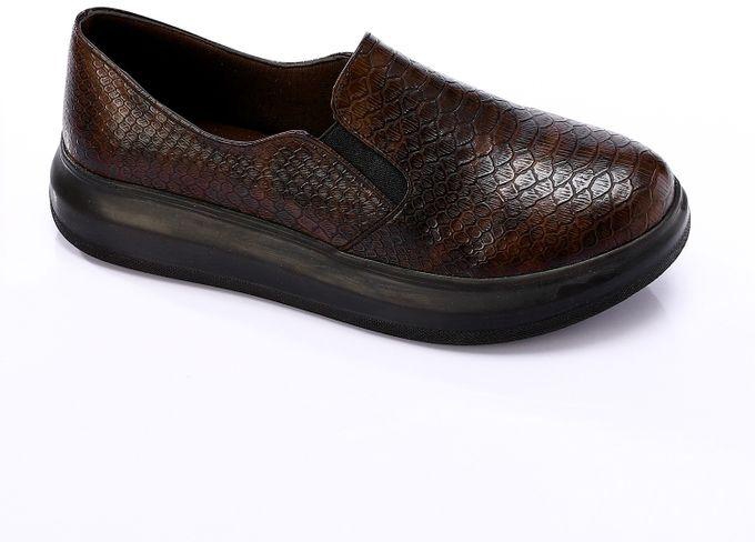 حذاء طبي حريمي بنعل ويدج طري جلد نقشة التمساح من 37 لـ 45 -بني