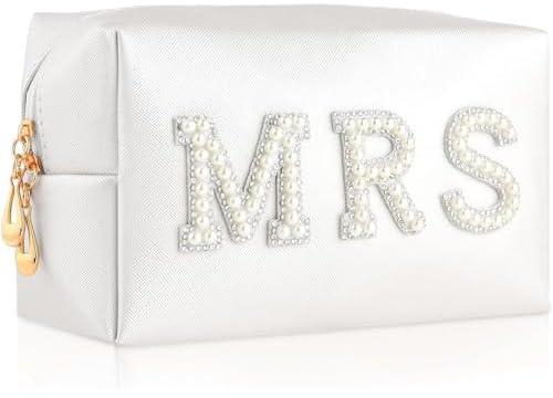 Bride Patch MRS Letter Makeup Bag, Varsity Letter Cosmetic Toiletry Bag White Pearl Rhinestone Travel Make-Up Bag Waterproof PU Clutch Purse Portable Zipper Organizer for Engagement Gifts