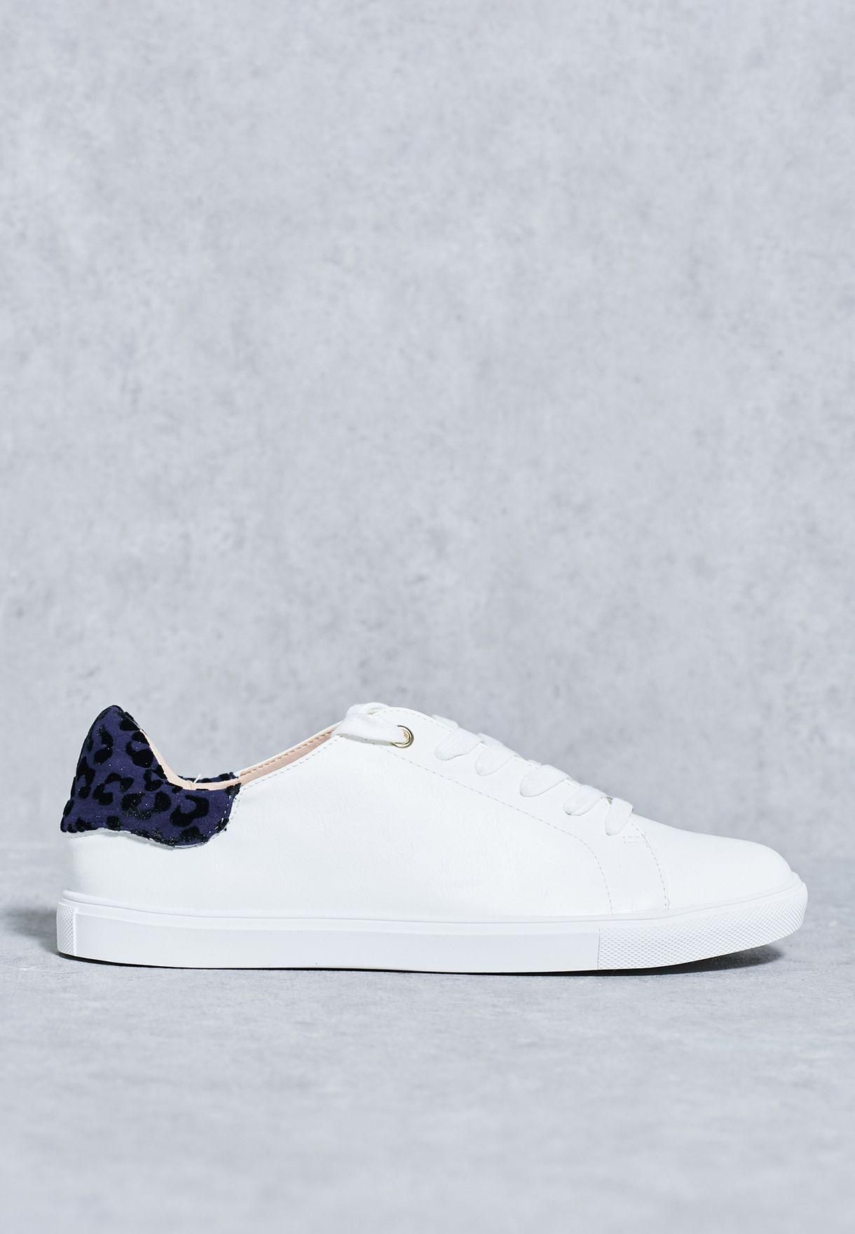 CATSEYE Lace Up Sneakers