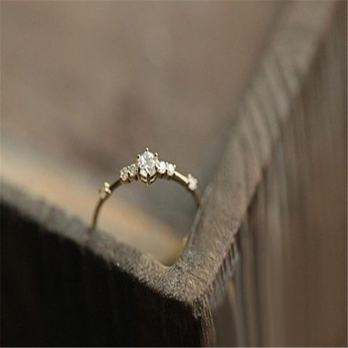 14k Gold 7 Tiny Diamond Exquisite Ladies Engagement Ring Small Fresh Jewelry 
