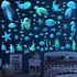 ملصقات حائط بتصميم سمكة المحيط، تتوهج في الظلام تحت البحر، ملصقات حائط حيوانات الحياة البحرية، ملصقات حائط قابلة للازالة ومقاومة للماء وقابلة للازالة واللصق للاولاد والاطفال والحمام، ديكور مخلوقات