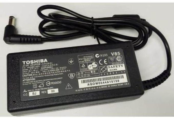 Toshiba Satellite C50 C55 C55D C55DT C55T C75 C75D E45T L50 L55 Laptop Charger Complete With Power Cable