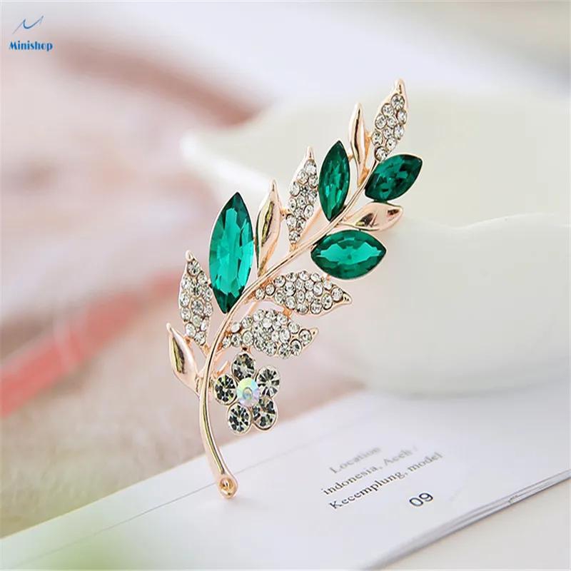 Women  Classic Llovers Leaf Brooch  High-grade Alloy Diamond-inlaid Suit Brooch Night Party Jewelry