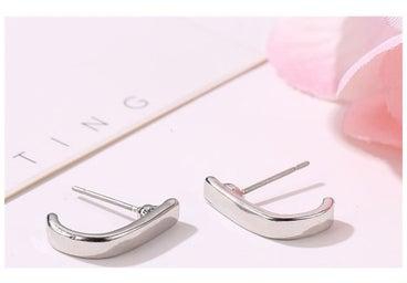 Simple Design Stud Earrings