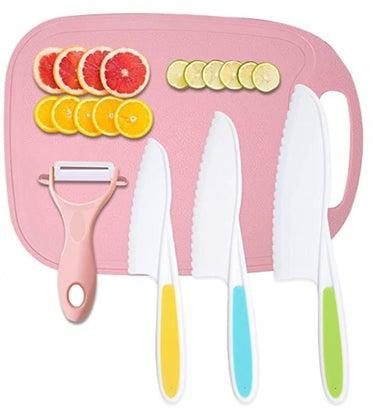 Kids Knifes Set, Nylon Knives Safe Baking Cutting Cooking Children'S Beginners Cut Fruits Salad Veggies Cake-Fun Firm Grip Serrated Edges Friendly Knife With Cutting Board Fruits Peeler 5Pack