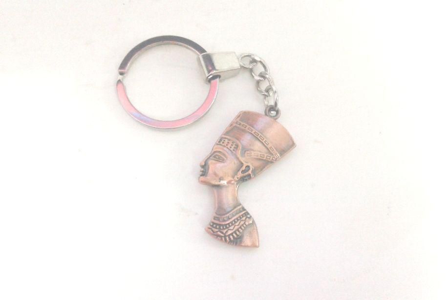 ميدالية مفاتيح من النيكل الامع مصمتة بعلامة راس فرعونى صنف رقم 1323
