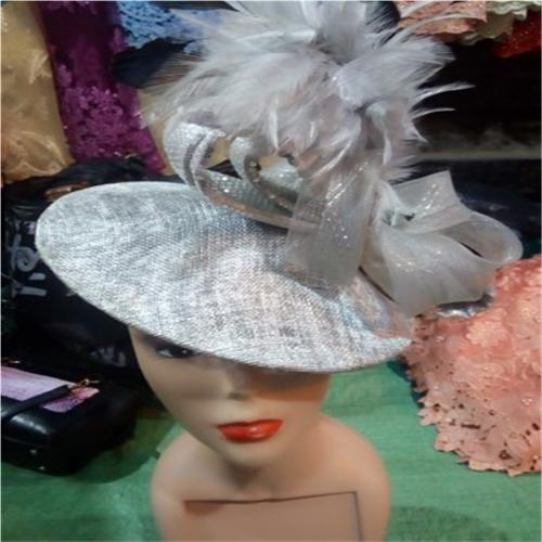 Classy Sliver Fascinator With Feathers