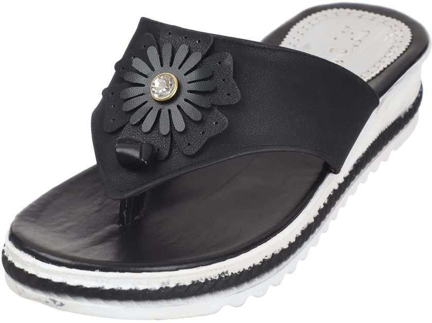 Get Leather Flip Flop Slipper for Women with best offers | Raneen.com