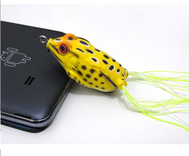 Artificial 3D Eyes Hard Bait Fishing Lure price from noon in Saudi