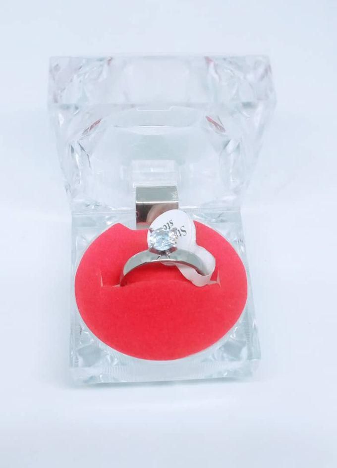 Silver Zircon Women Diamond Engagement Ring Plus Free Box