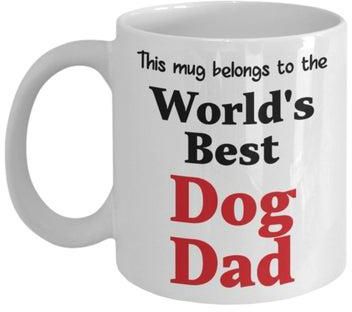 مج قهوة بنمط يحمل عبارة "This Mug Belongs To The World's Best Dog Dad" أبيض/أسود/أحمر