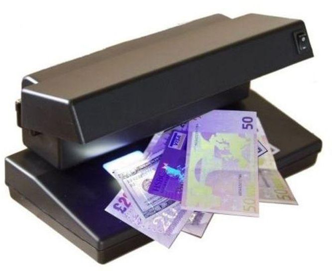 Counterfeit Fake Money Detector