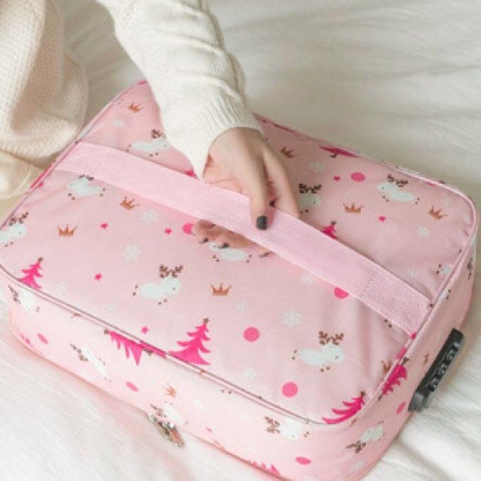 A Multi-use Travel Bag With A Lock For Travel, Club And Trips.pink