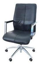 El Helow Style Meduim Manager Moving Chair - Black