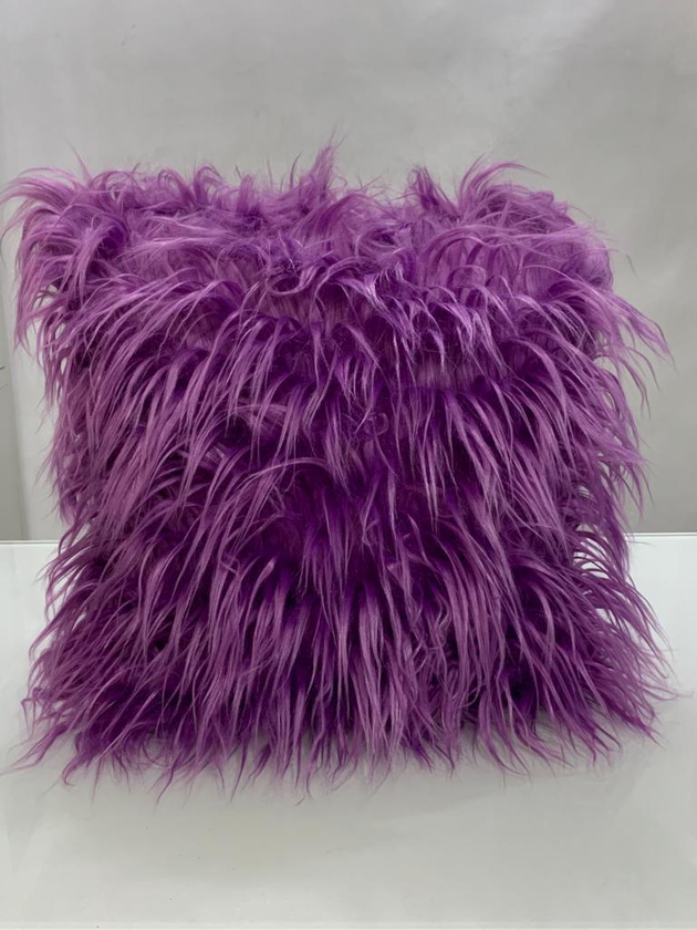 Purple Pattern on Blend Pillow - Fur \/ 41 x 41 cm
