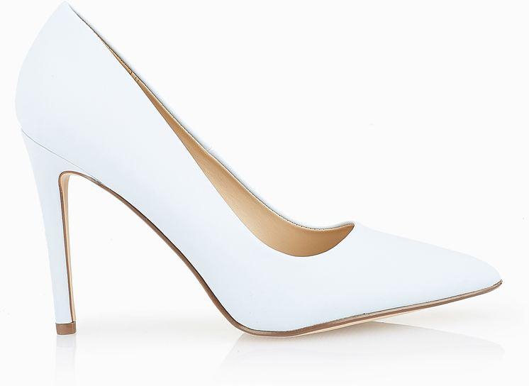 Coola Pointy Toe Pumps