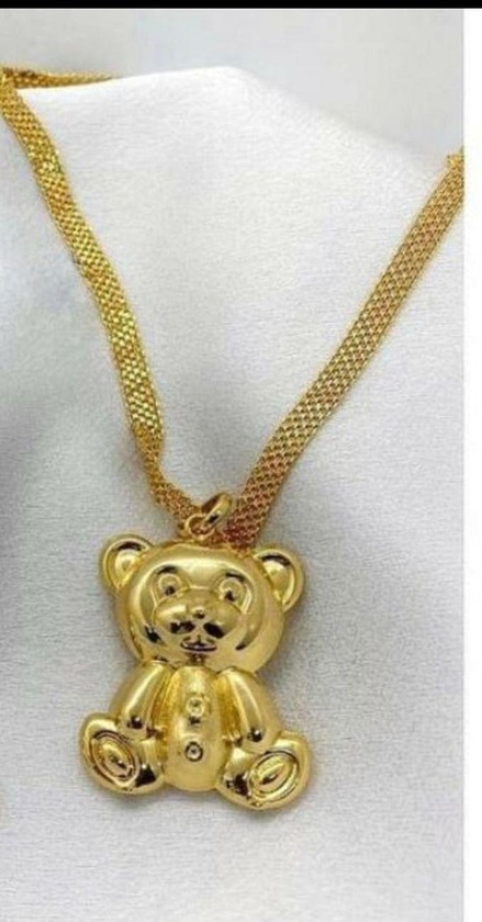 Gold Chain With Gold Pendant