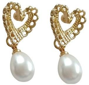 925 Sterling Silver Love Heart Shaped Pearl Earrings