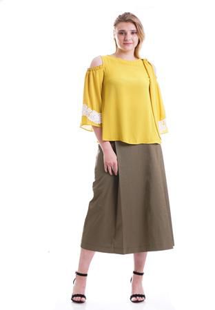 Embroidery Shouldered Round Neckline Blouse - Size: L (Yellow)