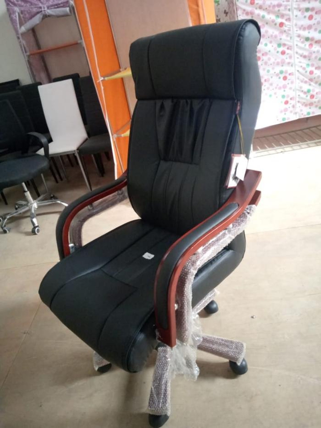 Executive Leather Office Chair 