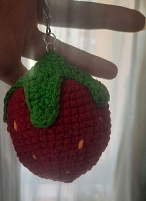Crochet Strawberry Keychain Red * Green