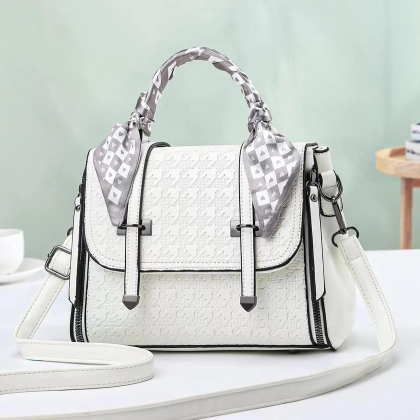 High Quality Classic Vintage Women Fashion Mandy Collections Ladies PU Leather Women Set Handbags (It is not a bag it is a dream)