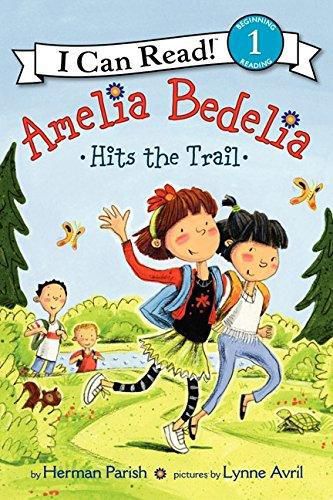 Amelia Bedelia Hits the Trail - غلاف ورقي عادي I Can Read Book 1 Edition