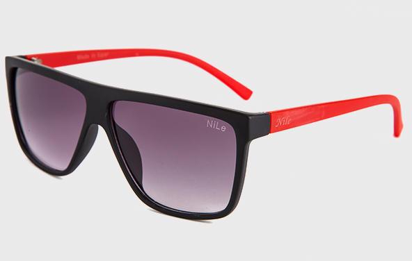 Nile Unisex Wayfarer Style Sunglasses - Black & Red