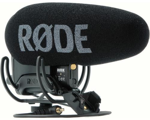 الميكروفون Rode VideoMic Pro Plus على الكاميرا