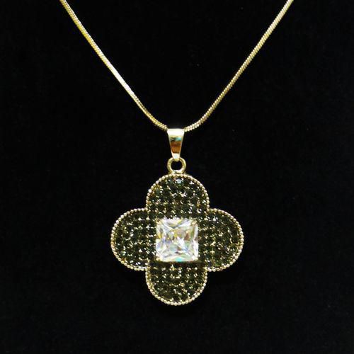 Dar Women's Elegant 18K Platinum Plated Pendant Necklace Flower Pendant 90 Cm