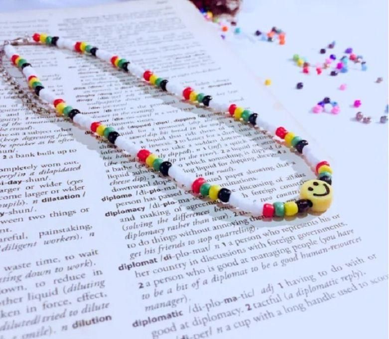 Fashion Smile Choker Beads Necklace Multicolor Color
