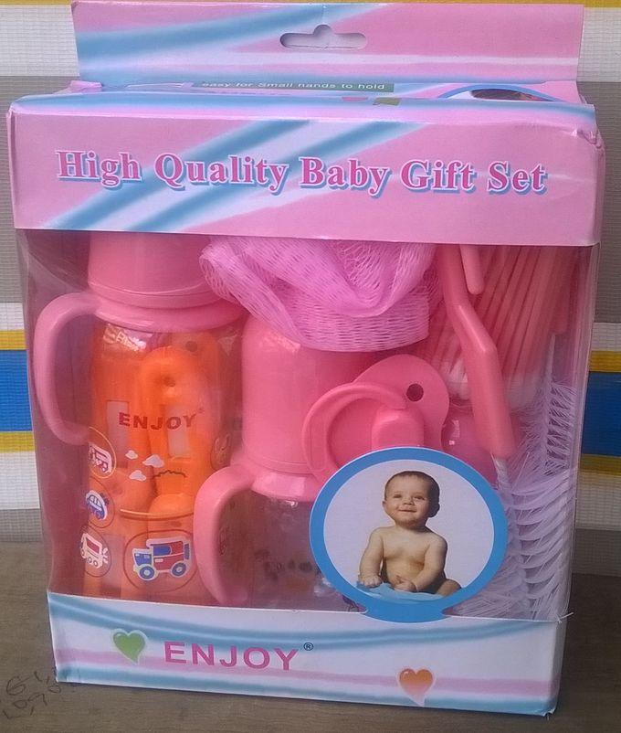 Unique Baby Gift Set- 3 Feeding Bottles - Cutting Buds, 2 Washing Brush - 1 Bib - Clips - Socker