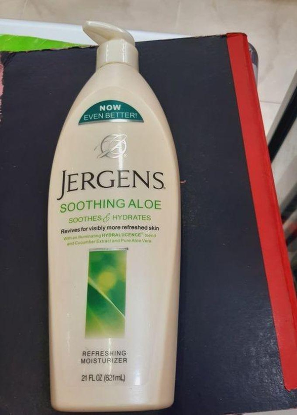 Jergens SOOTHING ALOE BODY LOTION