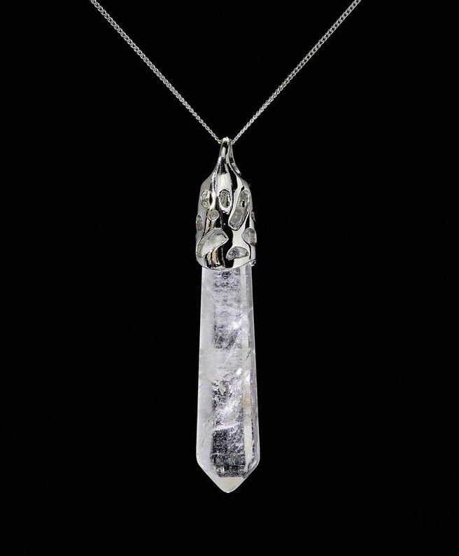 Sherif Gemstones Amazing Clear Natural Healing Quartz Pullet Necklace Pendant.