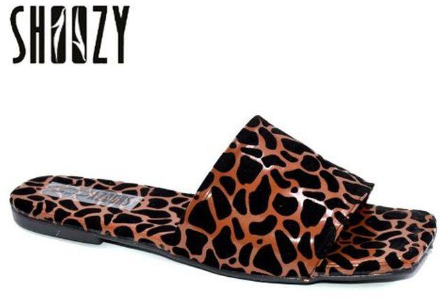 Shoozy Fashionable Slippers - Black / Brown