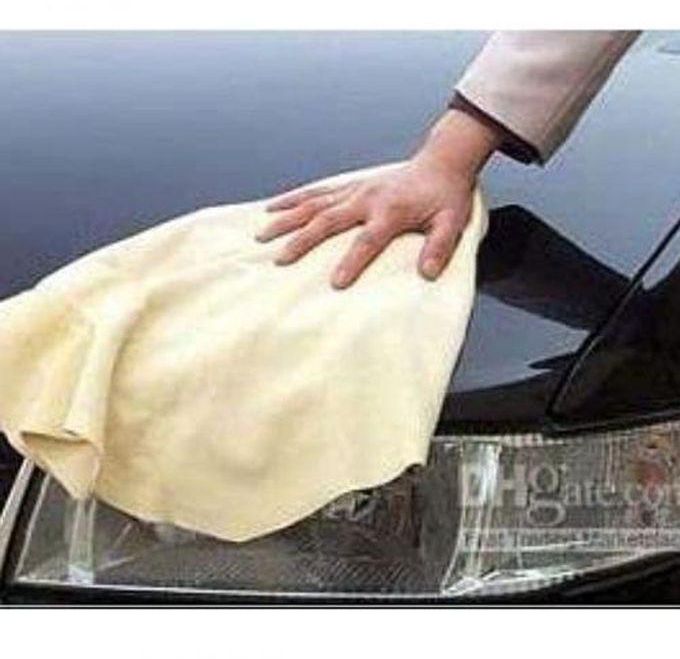 منشفة من جلد الشمواه لتنظيف السيارات