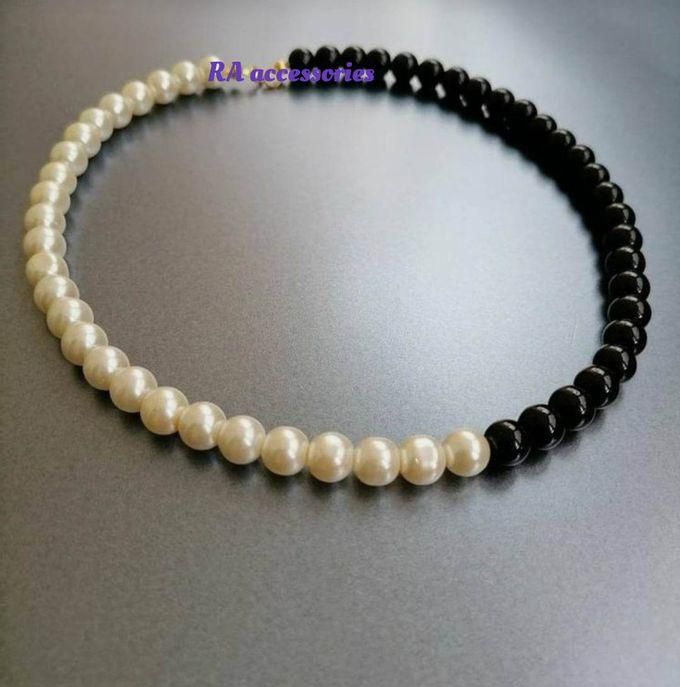 RA accessories Women Elegant Necklace Of Off White * Black Pearls