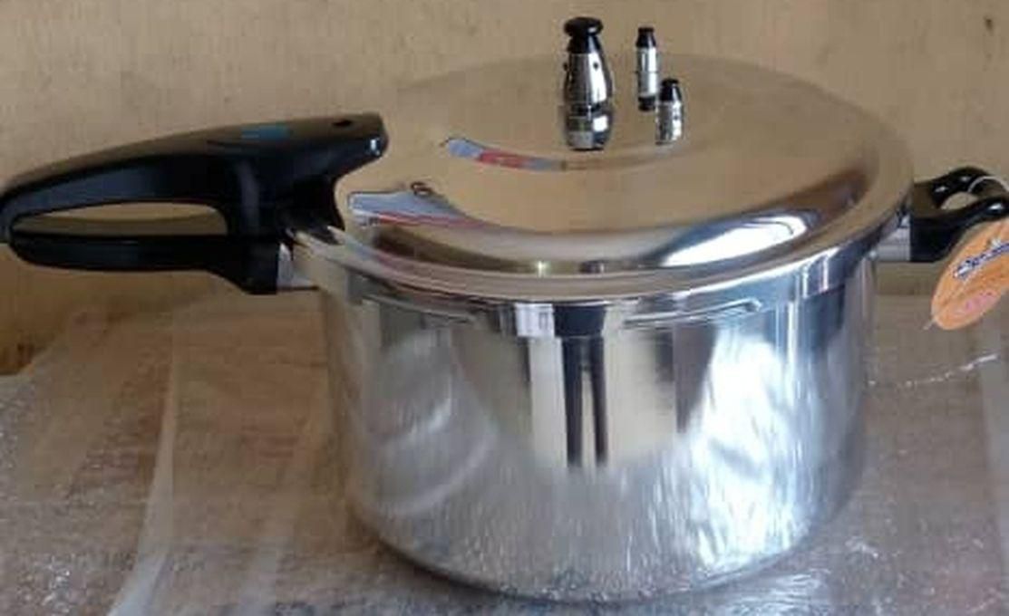Master Chef Pressure Cooker Pot- 12L