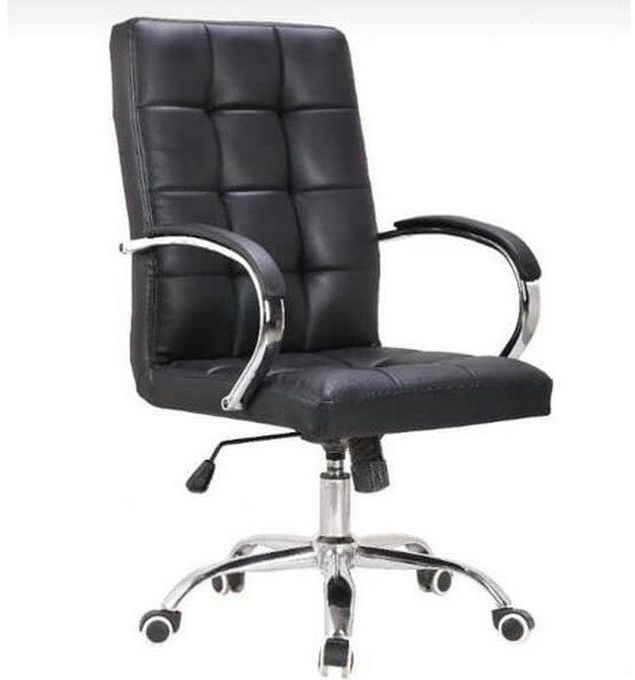 Draft Swivel Office Chair