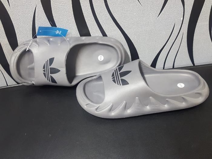 Brand New Adidas Grey Sandals for Men.
