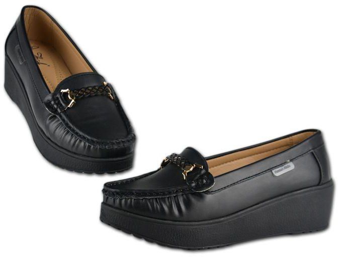 Womens Leather Slip On Flat Shoes