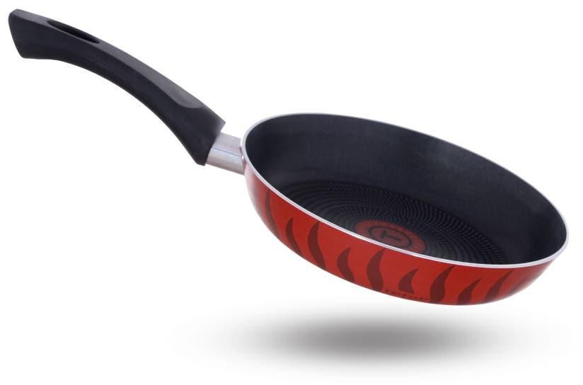 Get Tefal Zahran Frying pan, 22 cm - Red with best offers | Raneen.com