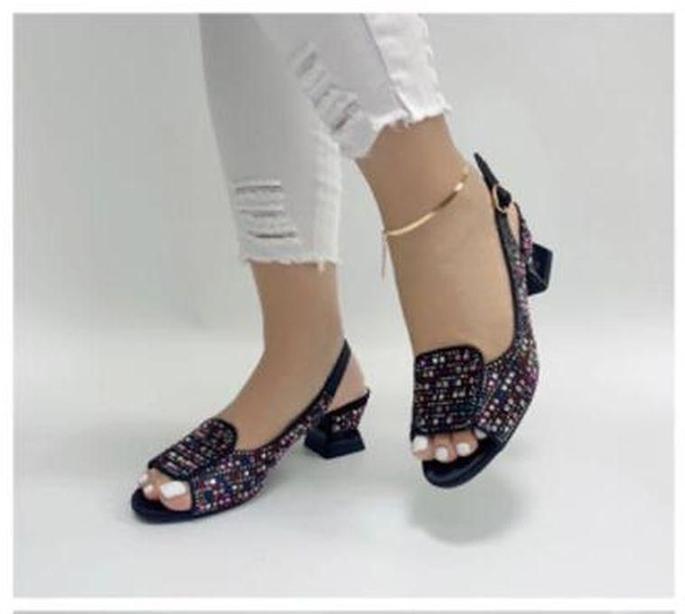Elegant Ladies Heel Sandals-Black