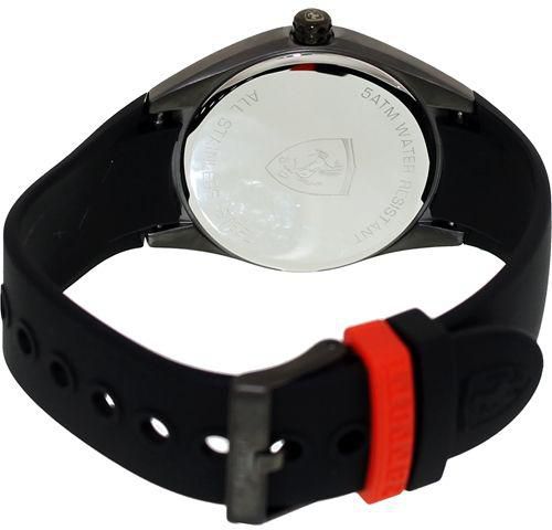 ساعة فيراري رياضية رجالي Ferrari Men's FW05 Black Rubber Analog Quartz Watch with Red Dial