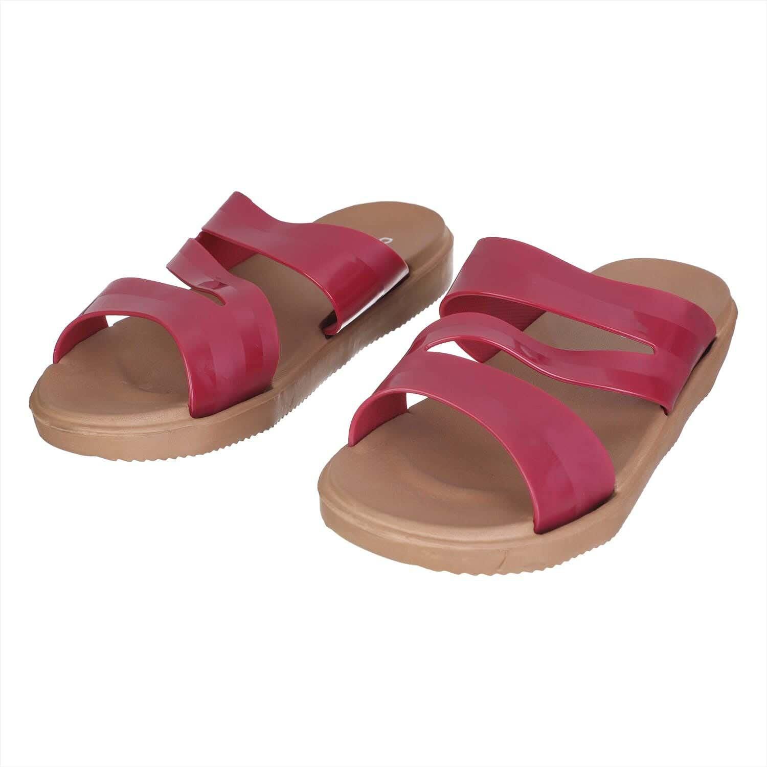 Get Rubber Slippers for Women with best offers | Raneen.com