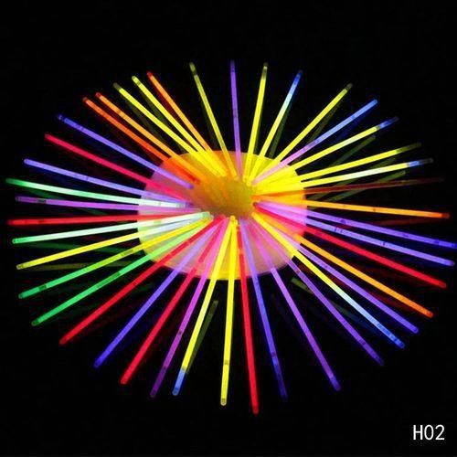 Universal 50 Pcs Or 100 Pcs Colorful Glow Stick Party Light Bracelets Glowsticks Gifts (Size: 50pcs Or 100 Pcs)