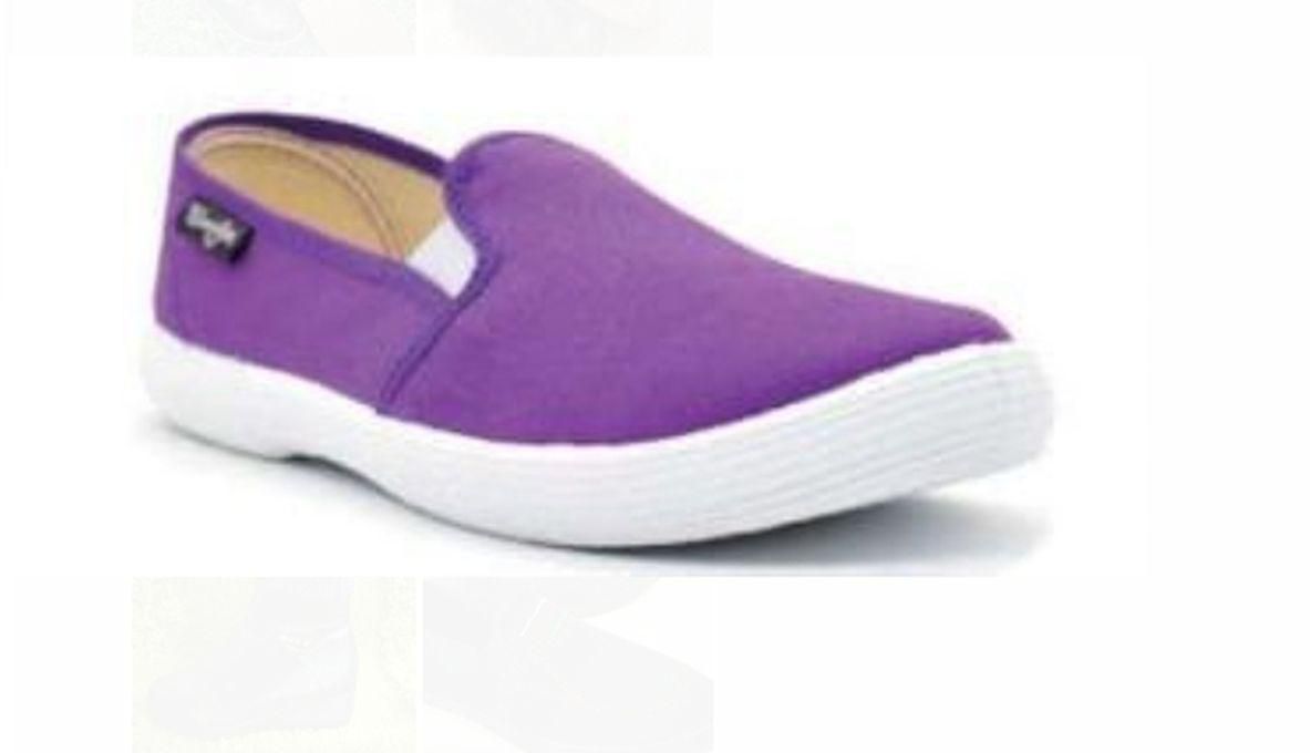 UMOJA Trendy No Fade Women Rubber Shoes- Purple