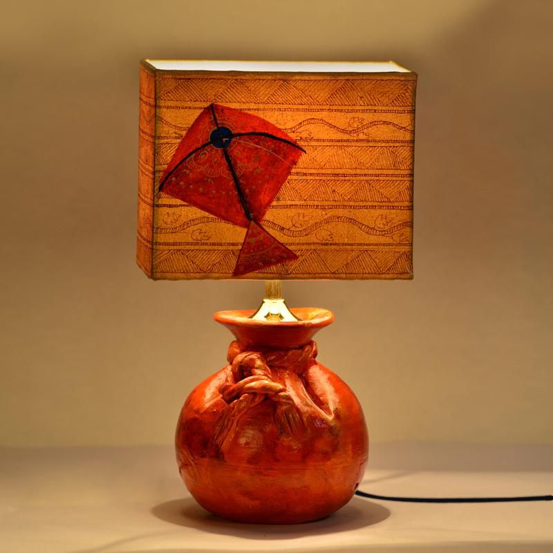 Moorni 13 Inch Terracotta Potli Lamp With Handpainted Kite Shade - EL-003-079