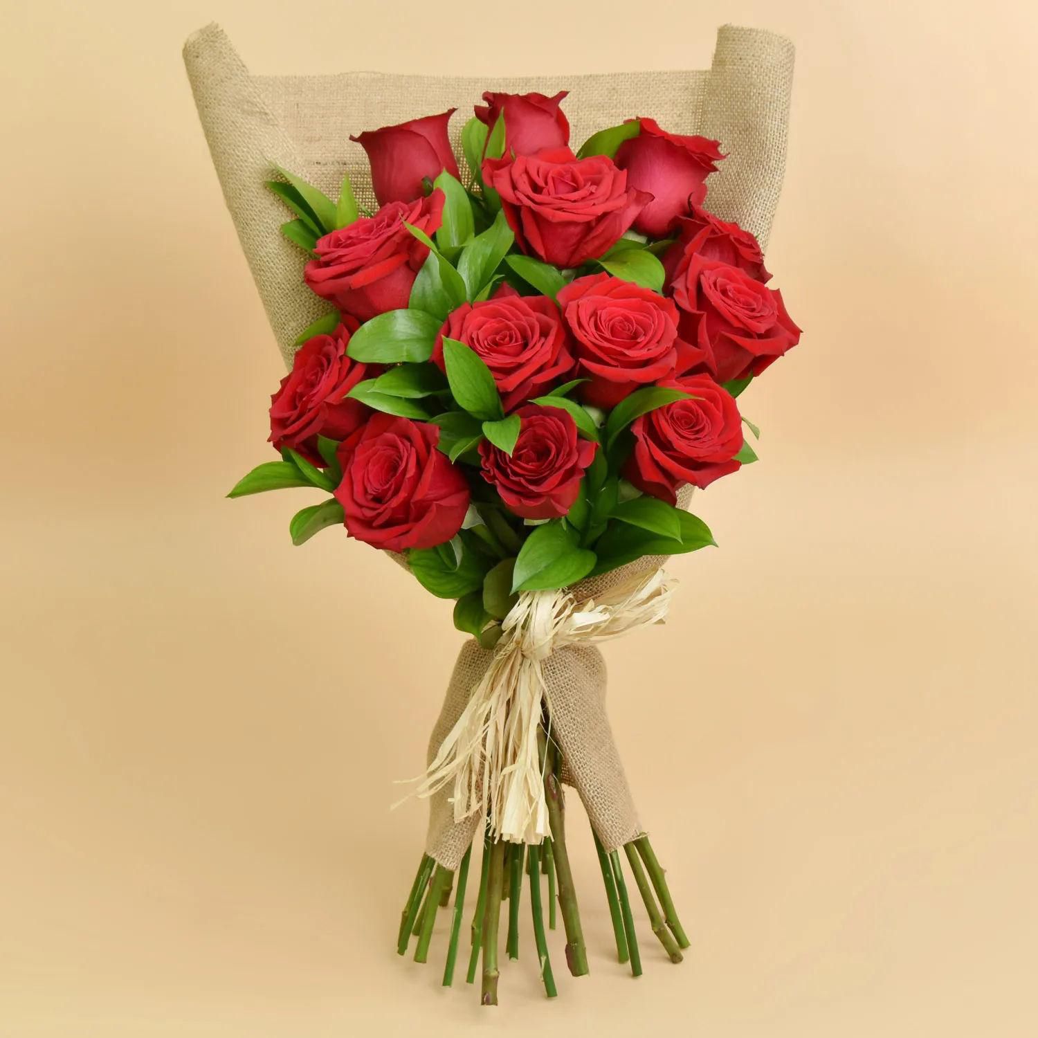 12 Valentines Red Roses Bouquet