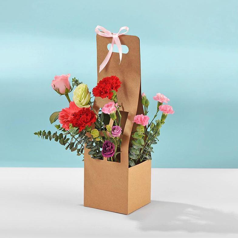 Portable Flower Box Waterproof Paper Handy Gift Bag Kraft Handbag